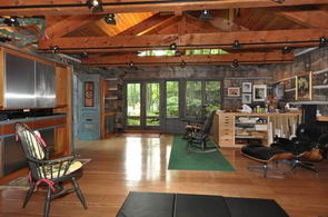 Studio - Country homes for sale and luxury real estate including horse farms and property in the Caledon and King City areas near Toronto